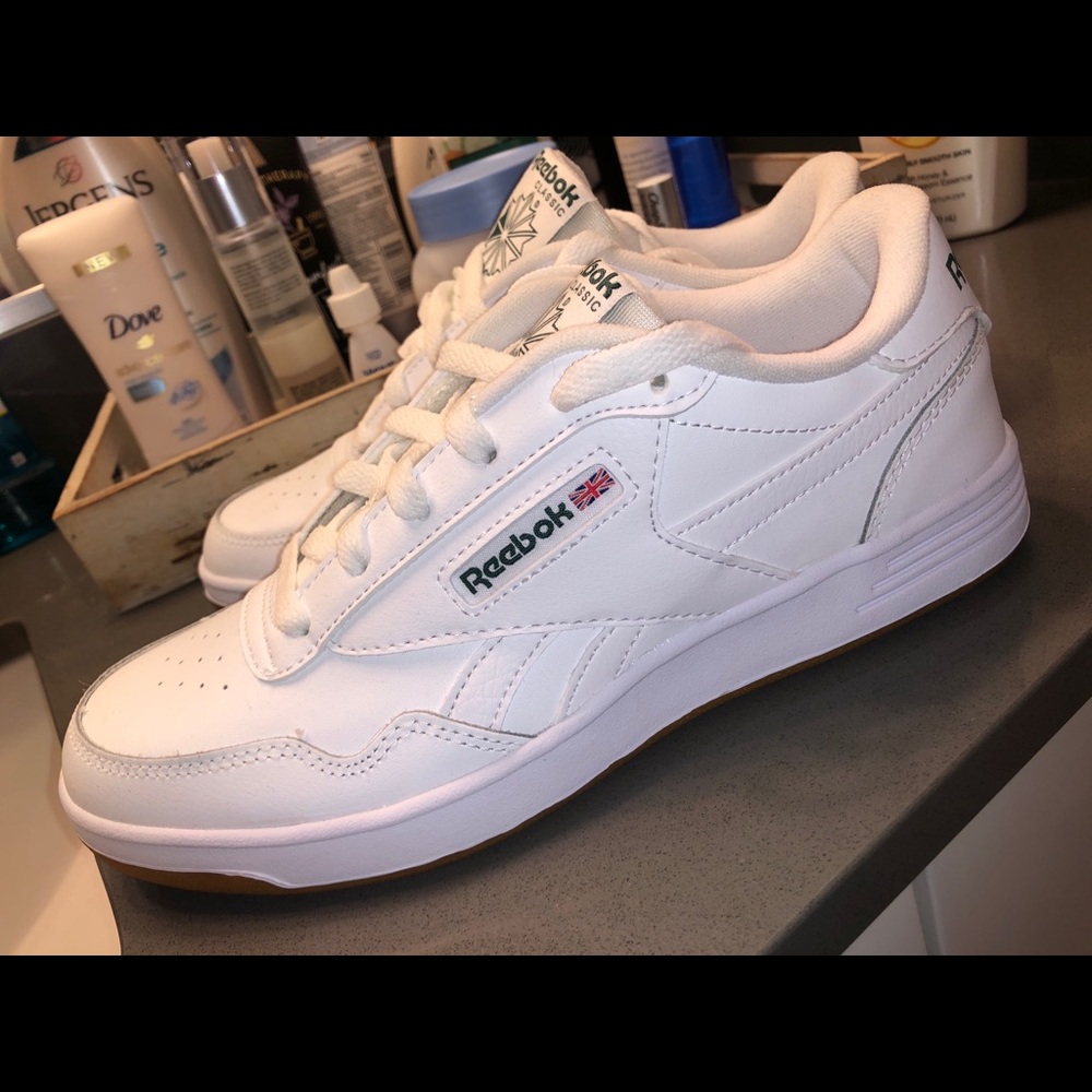 Woman’s club memt sneaker
